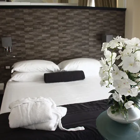 Art Resort Piazza Carita' Hotel Naples