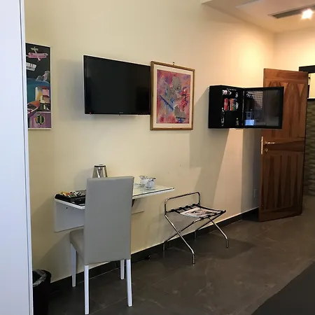 Art Resort Piazza Carita' 4*