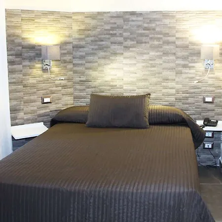Art Resort Piazza Carita' 4*