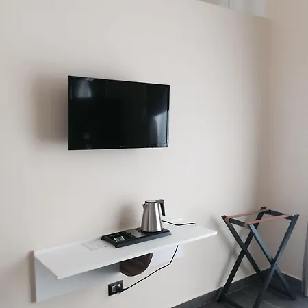 Art Piazza Carita' 4* Napoli