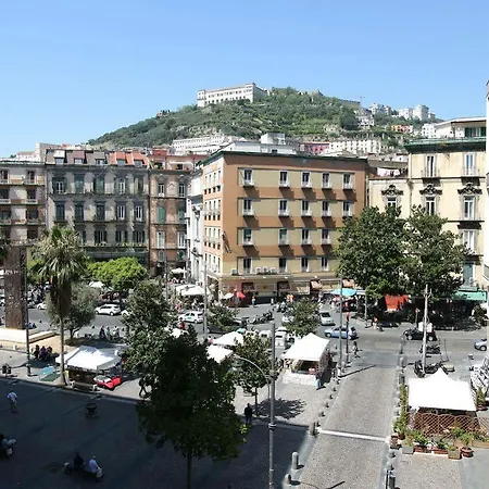 Art Piazza Carita' Napoli