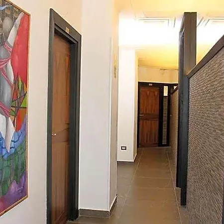 Art Resort Piazza Carita'